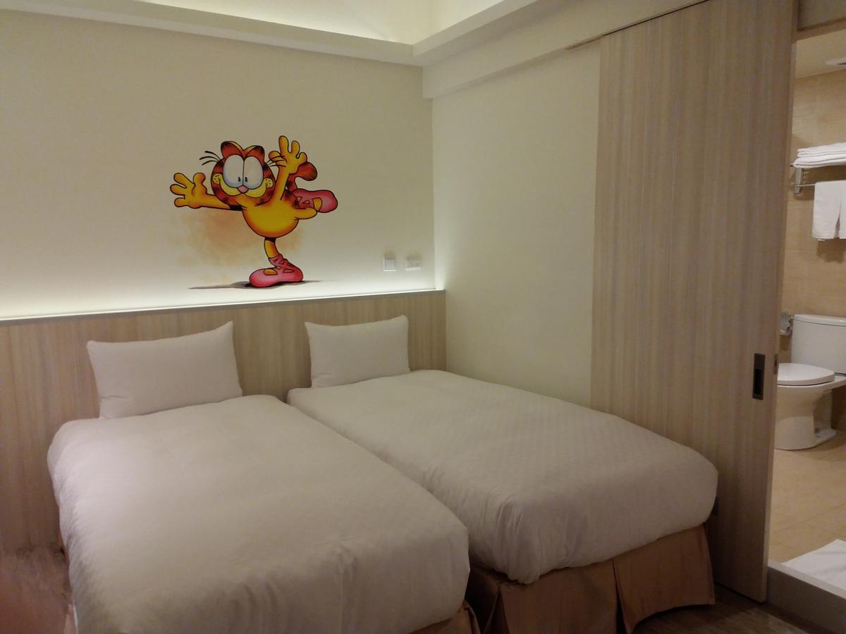 M Hotel Гаосюн Екстер'єр фото