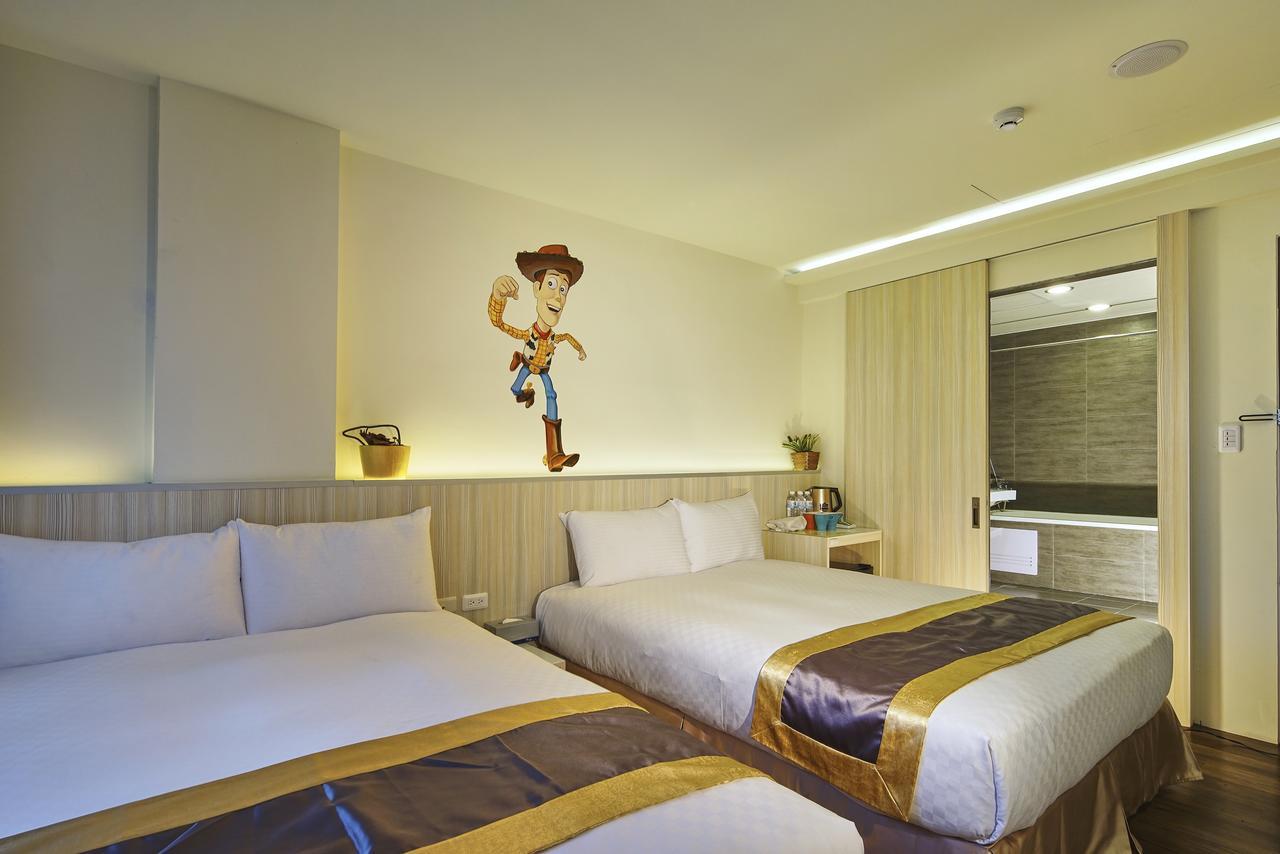 M Hotel Гаосюн Екстер'єр фото