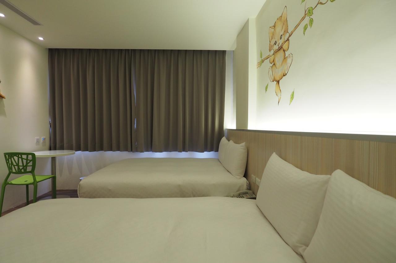 M Hotel Гаосюн Екстер'єр фото